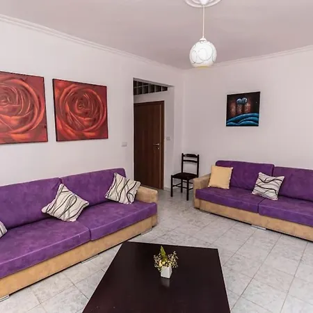 Apartamemt Near The Historical Center Of * Vlorë